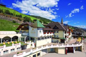 Stellenangebote Sonnenhotel Adler, Villanders